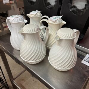 40 Ounce Insulated Plastic Beverage Servers